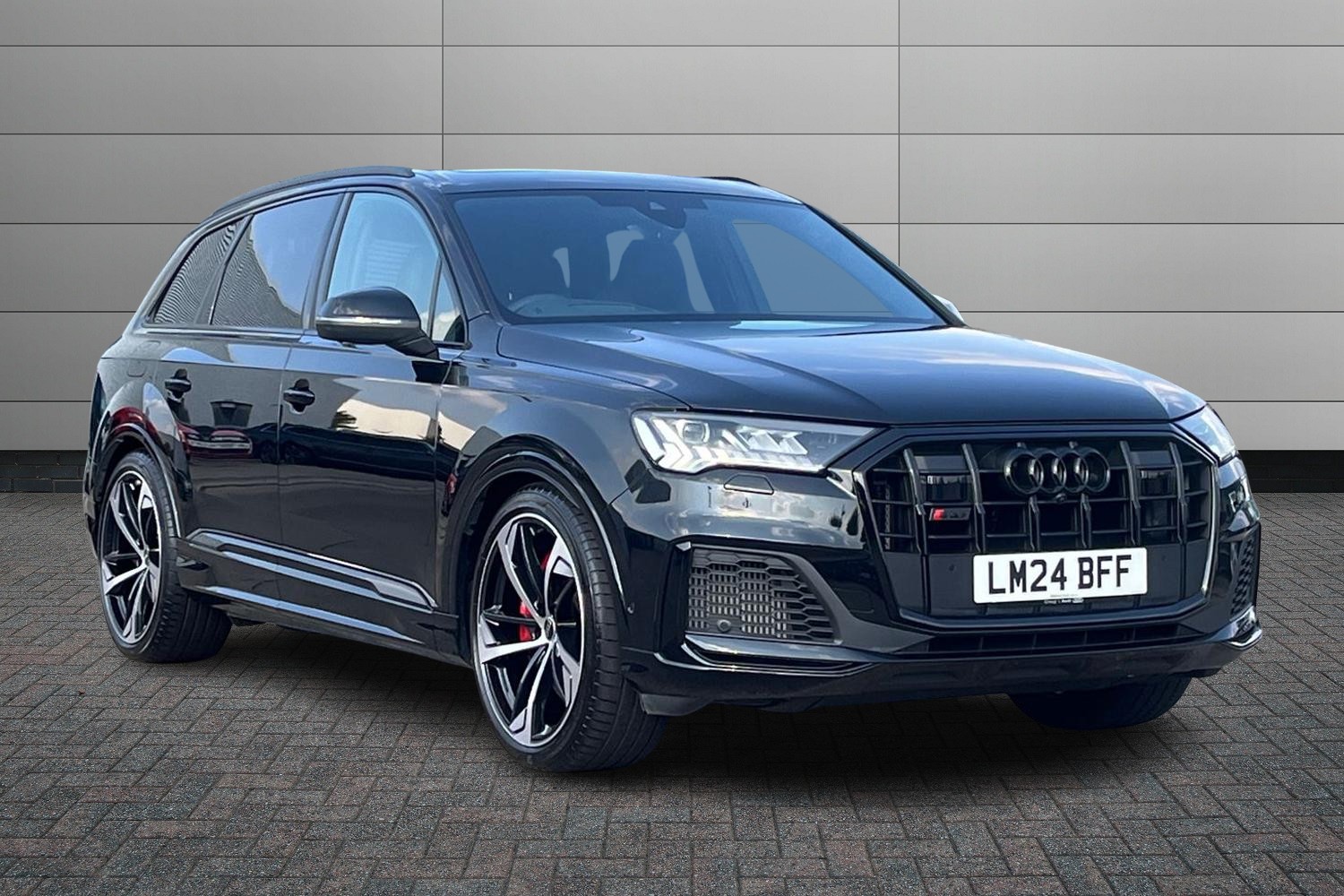 Main listing image - Audi SQ7