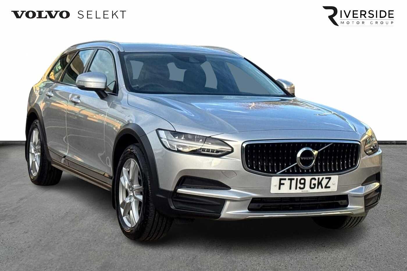 Main listing image - Volvo V90