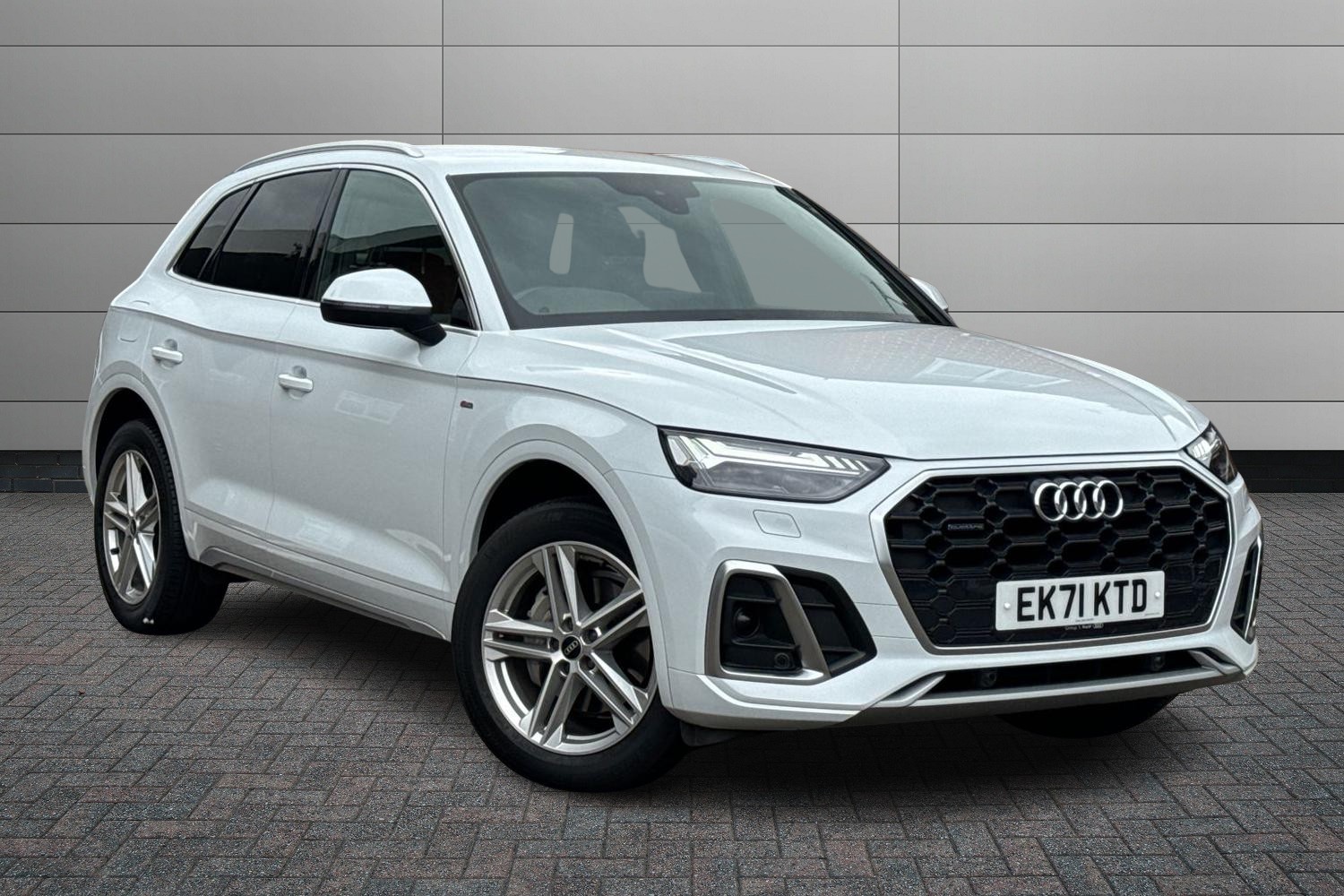 Main listing image - Audi Q5