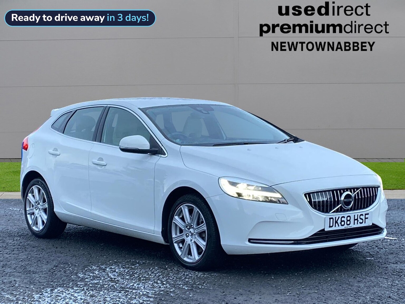 Main listing image - Volvo V40