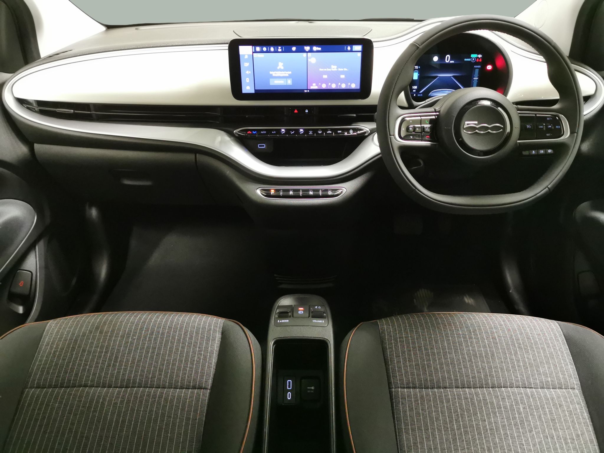 Main listing image - Fiat 500 Electric