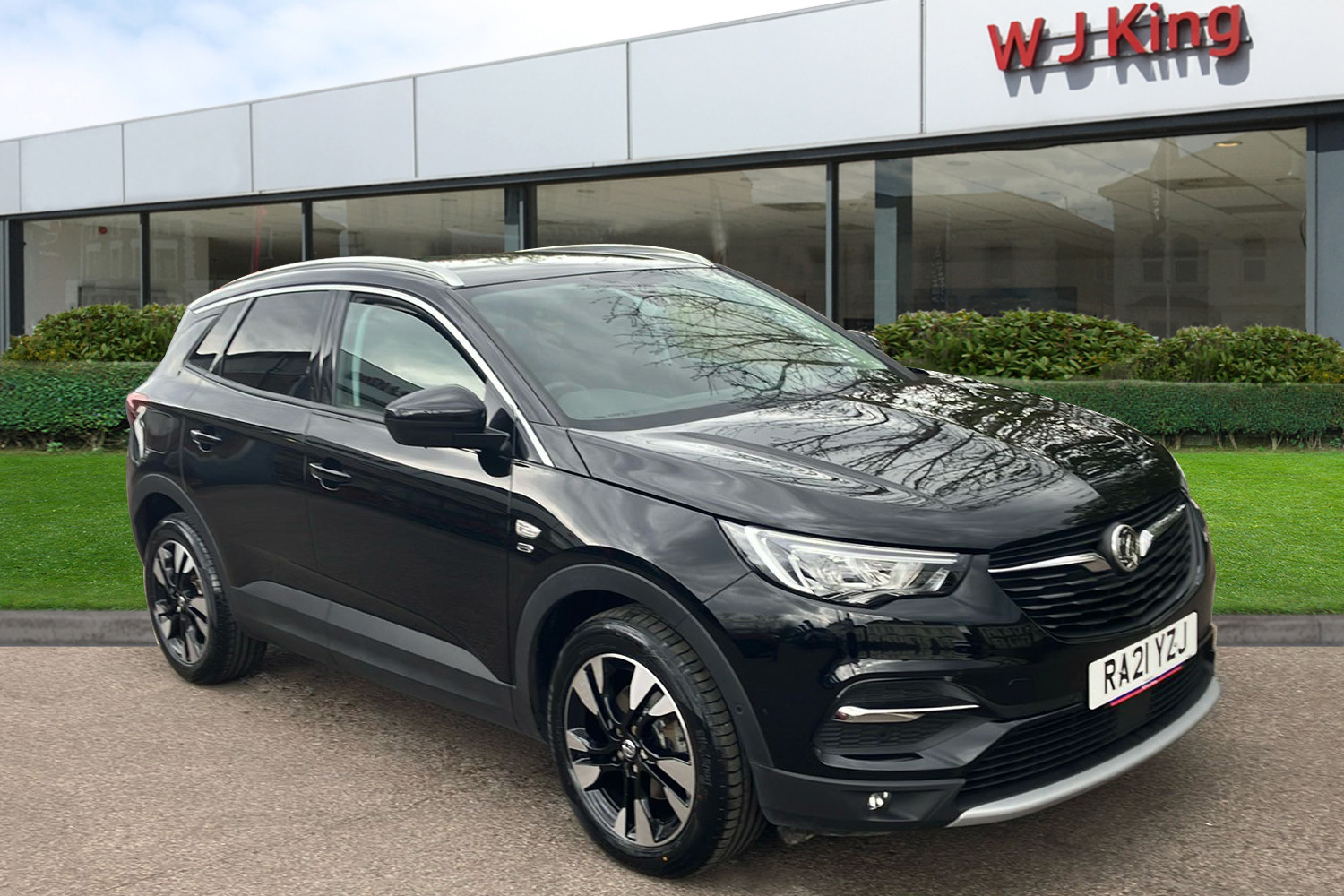 Main listing image - Vauxhall Grandland X