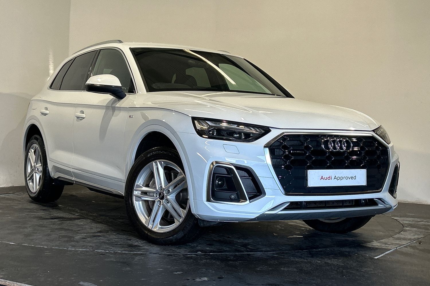 Main listing image - Audi Q5