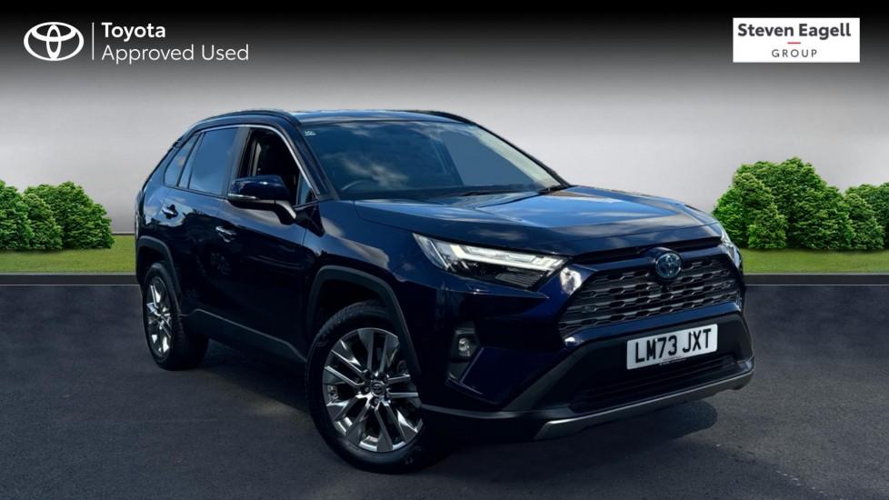 Main listing image - Toyota RAV4