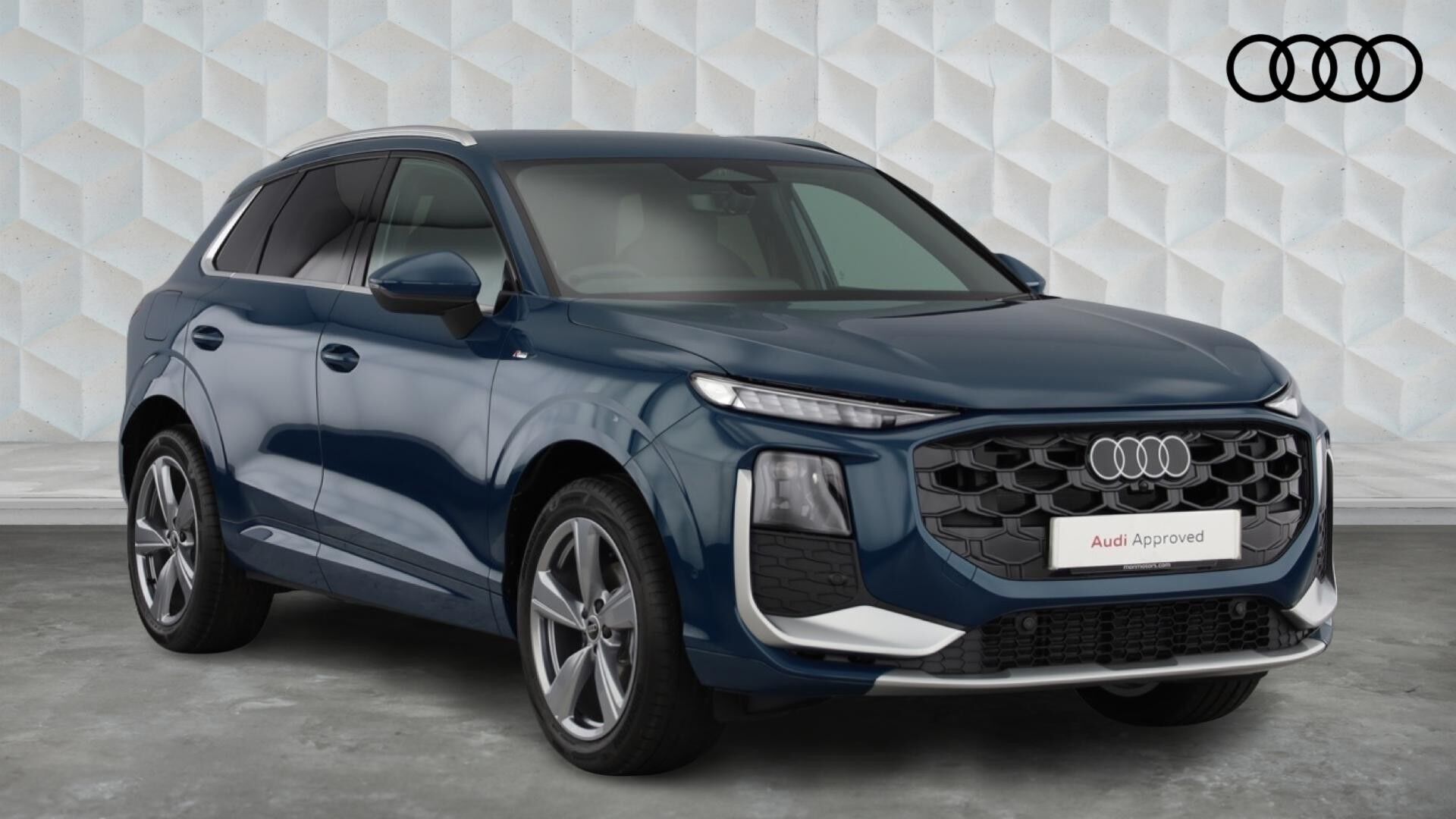 Main listing image - Audi Q3