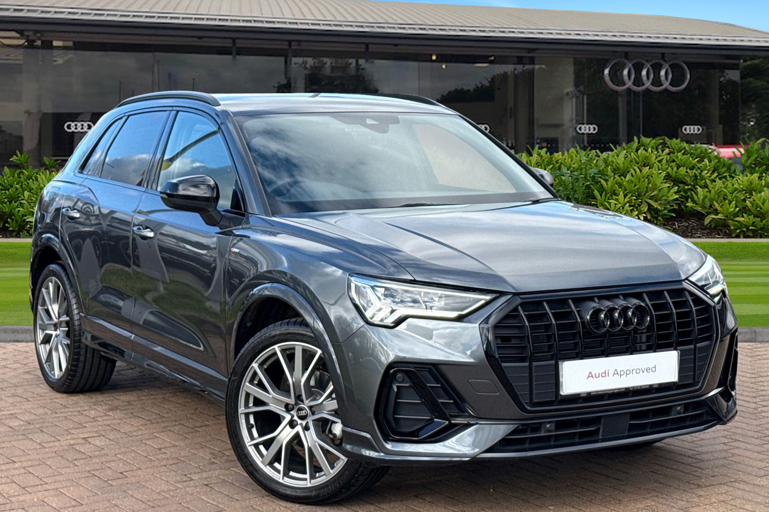 Main listing image - Audi Q3