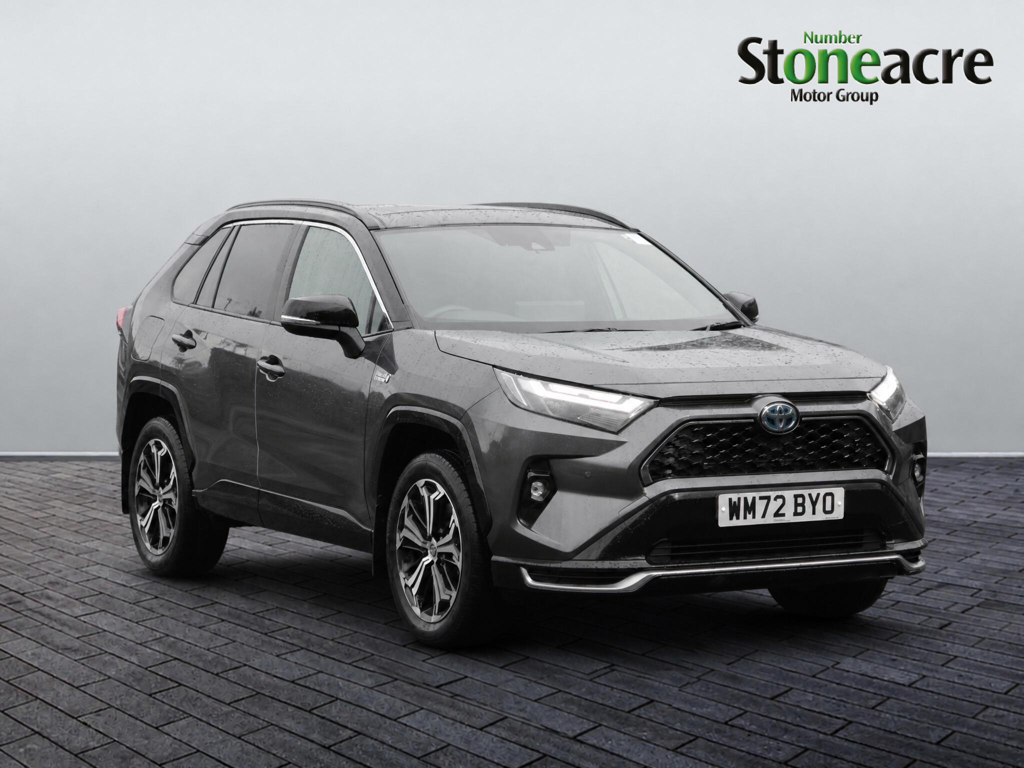 Main listing image - Toyota RAV4