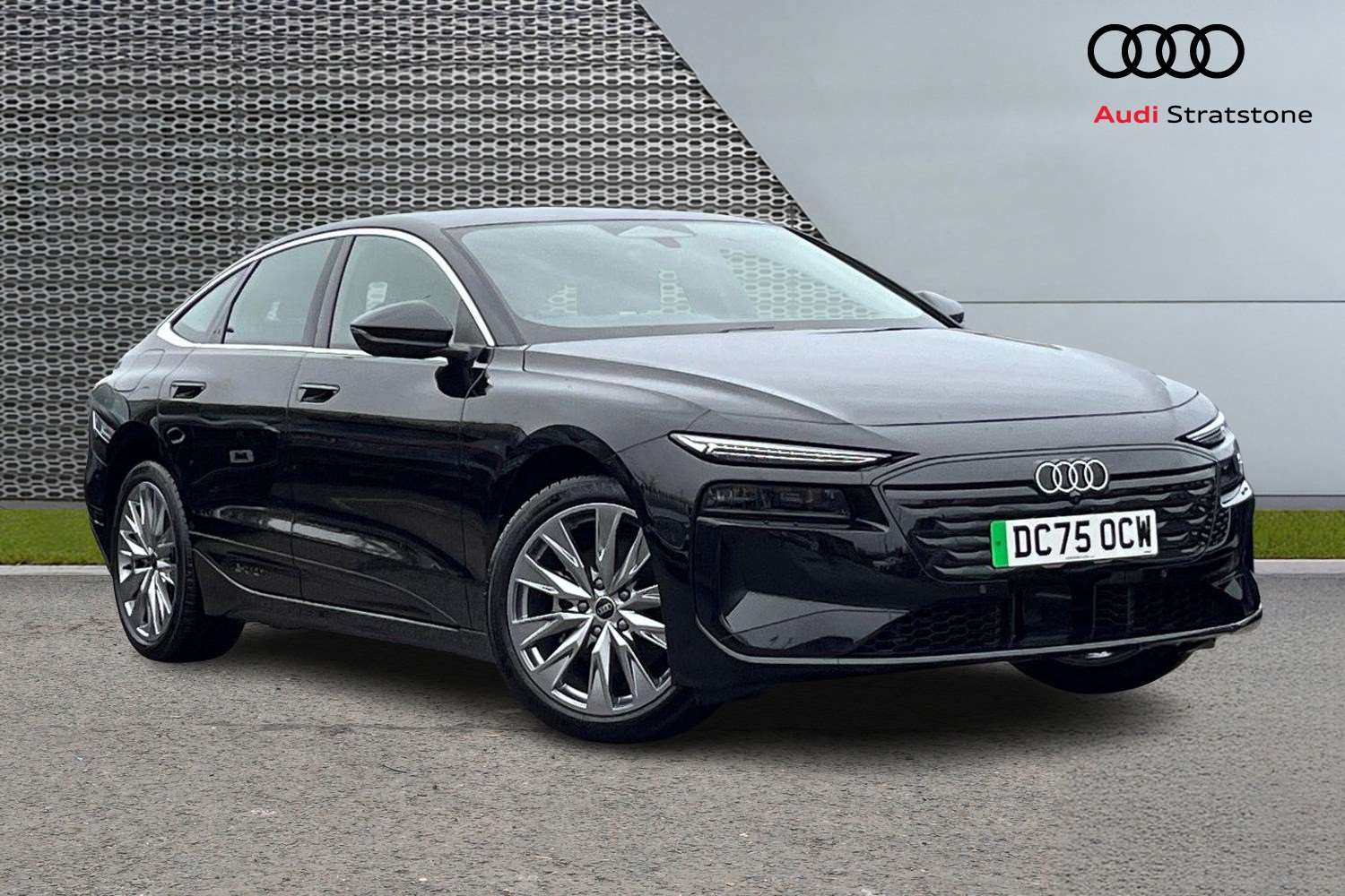 Main listing image - Audi A6