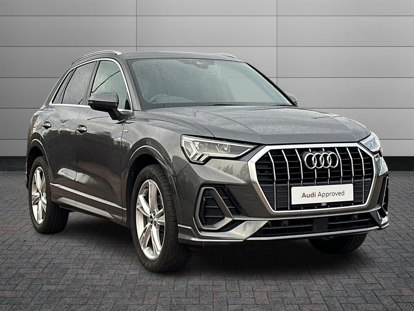 Main listing image - Audi Q3