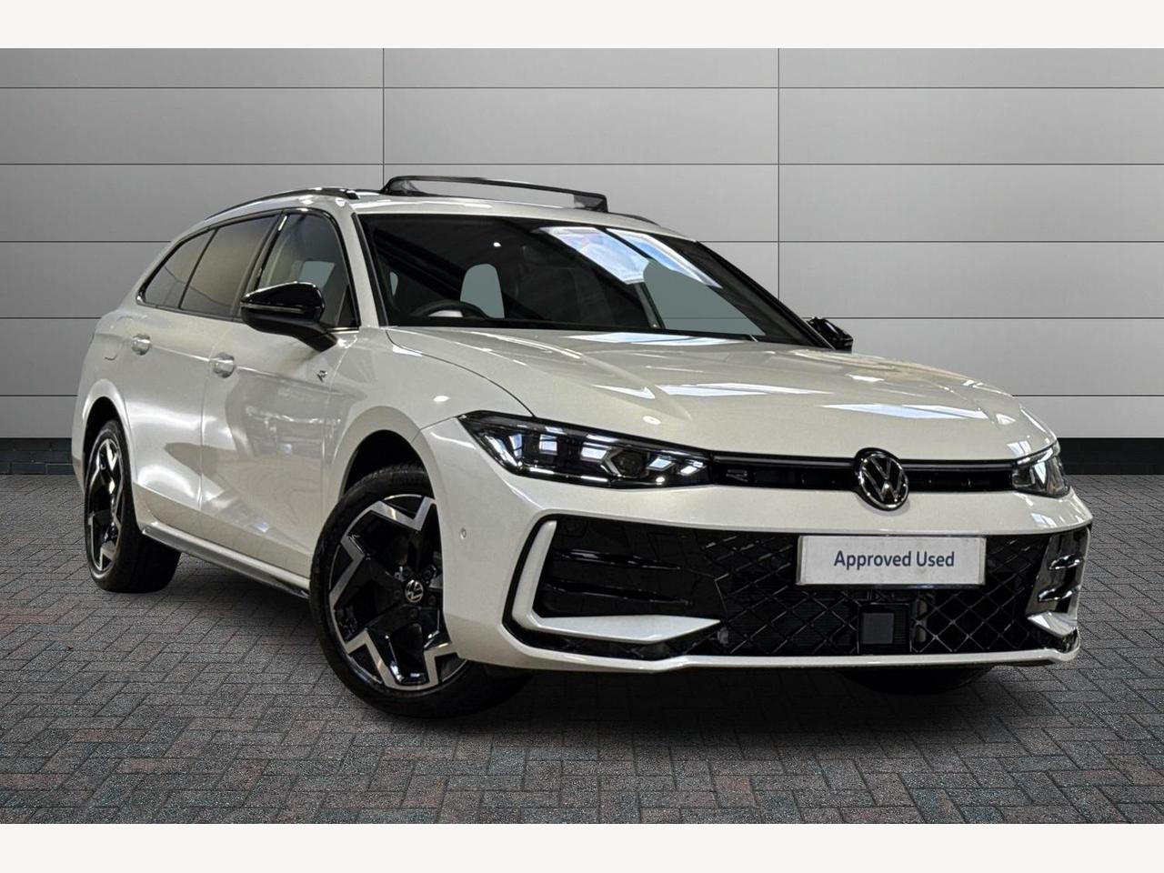 Main listing image - Volkswagen Passat Estate