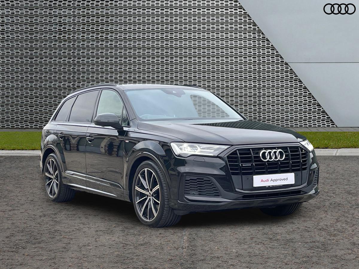 Main listing image - Audi Q7