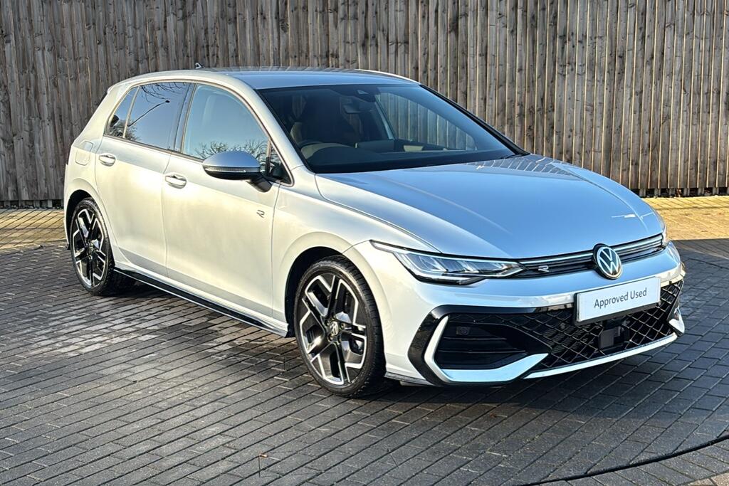 Main listing image - Volkswagen Golf