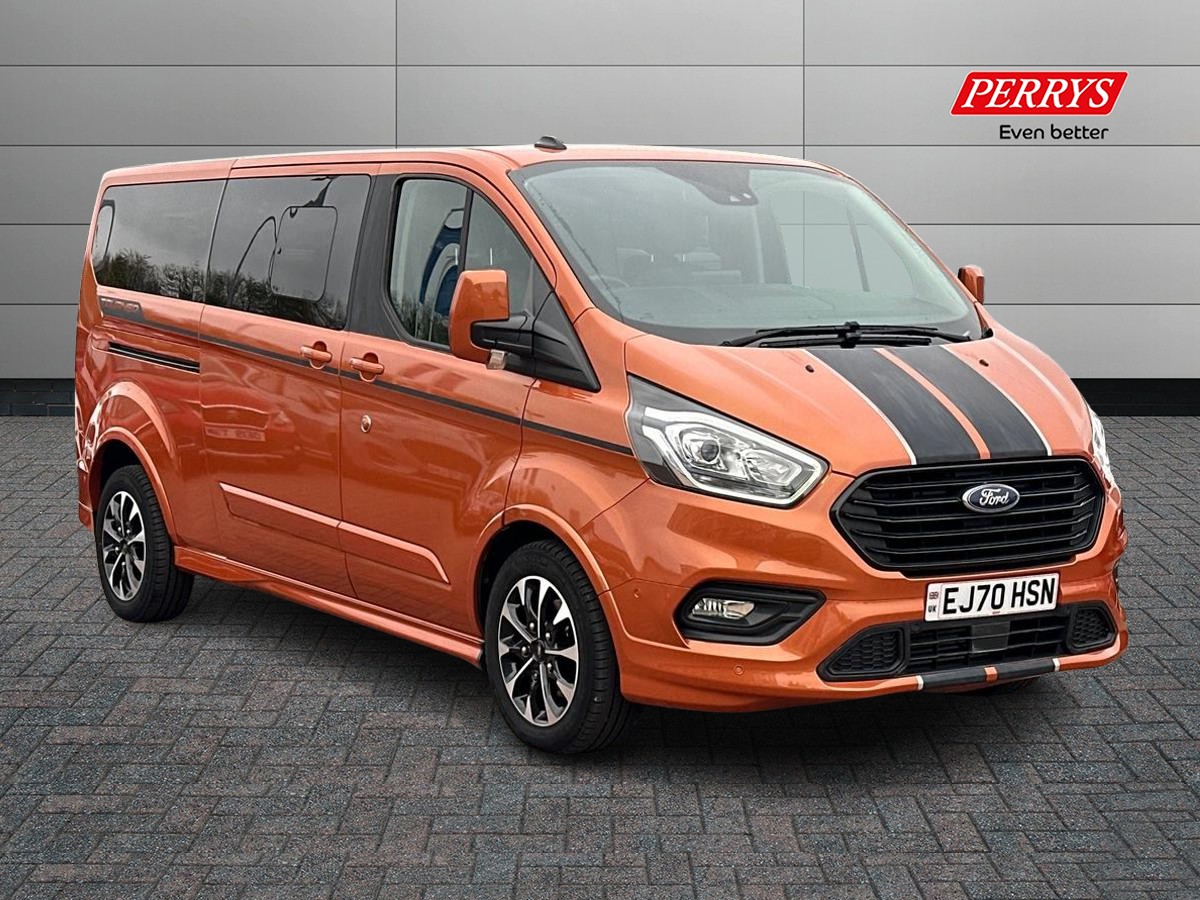 Main listing image - Ford Tourneo Custom