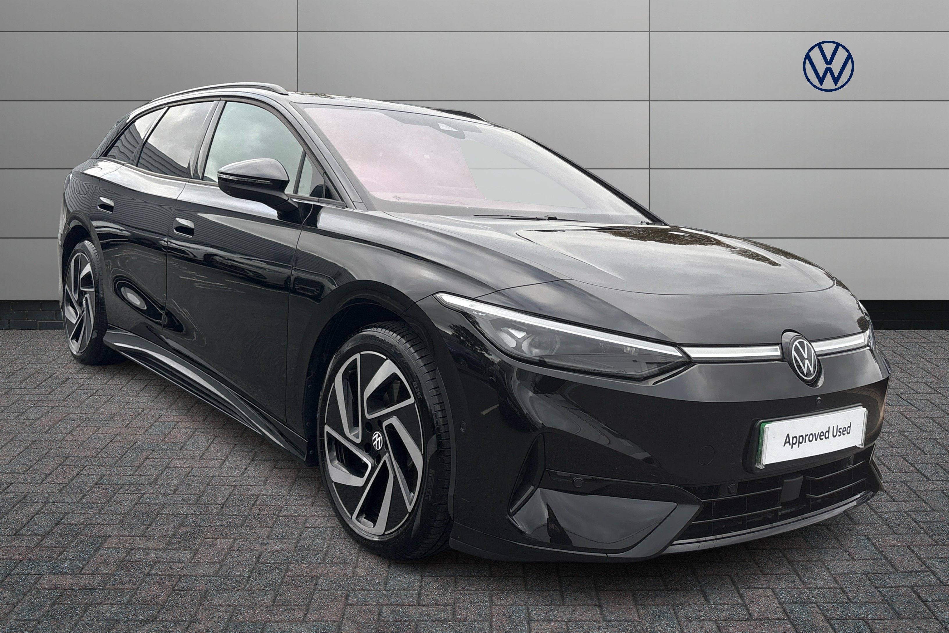 Main listing image - Volkswagen ID.7