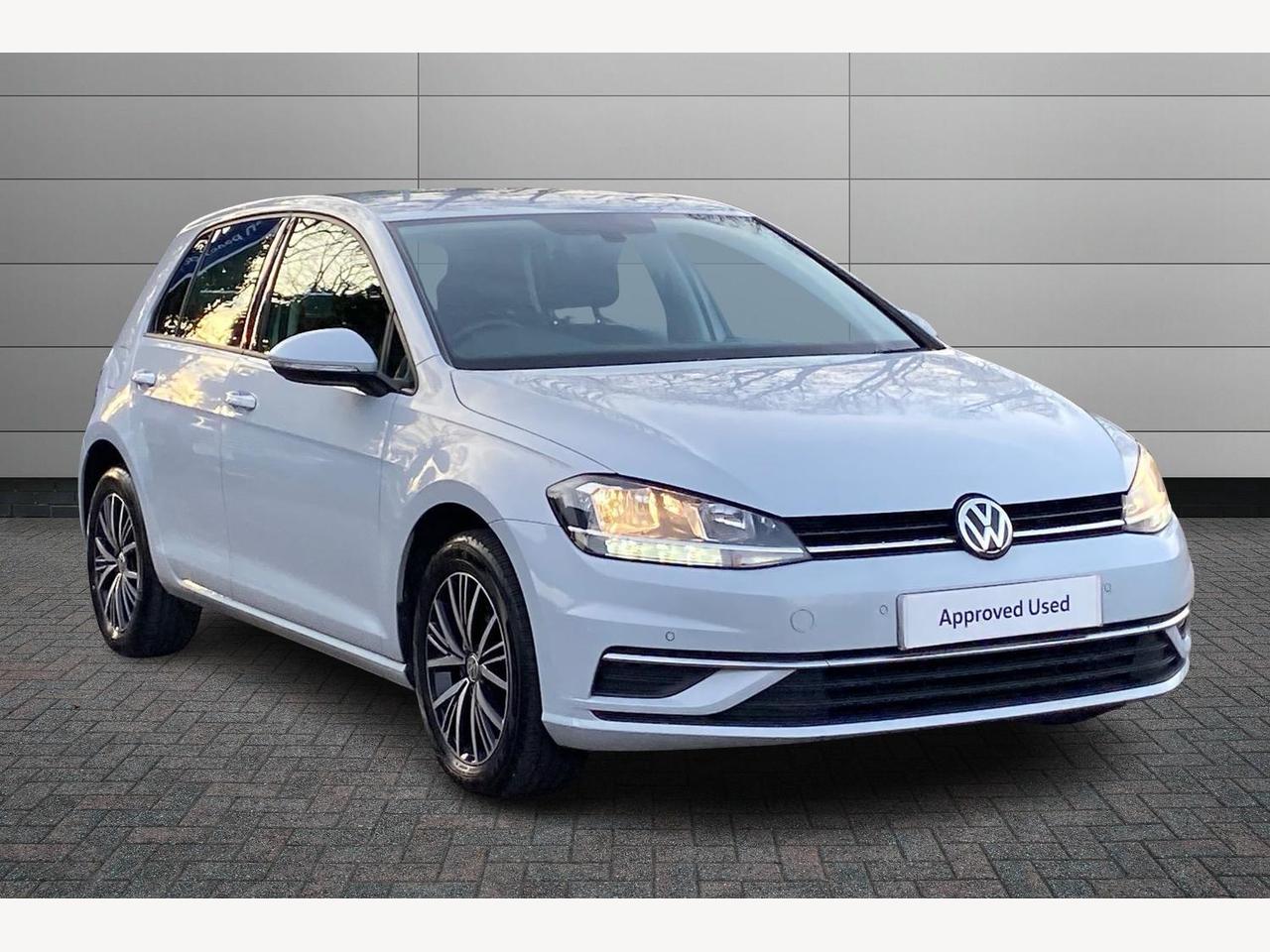 Main listing image - Volkswagen Golf