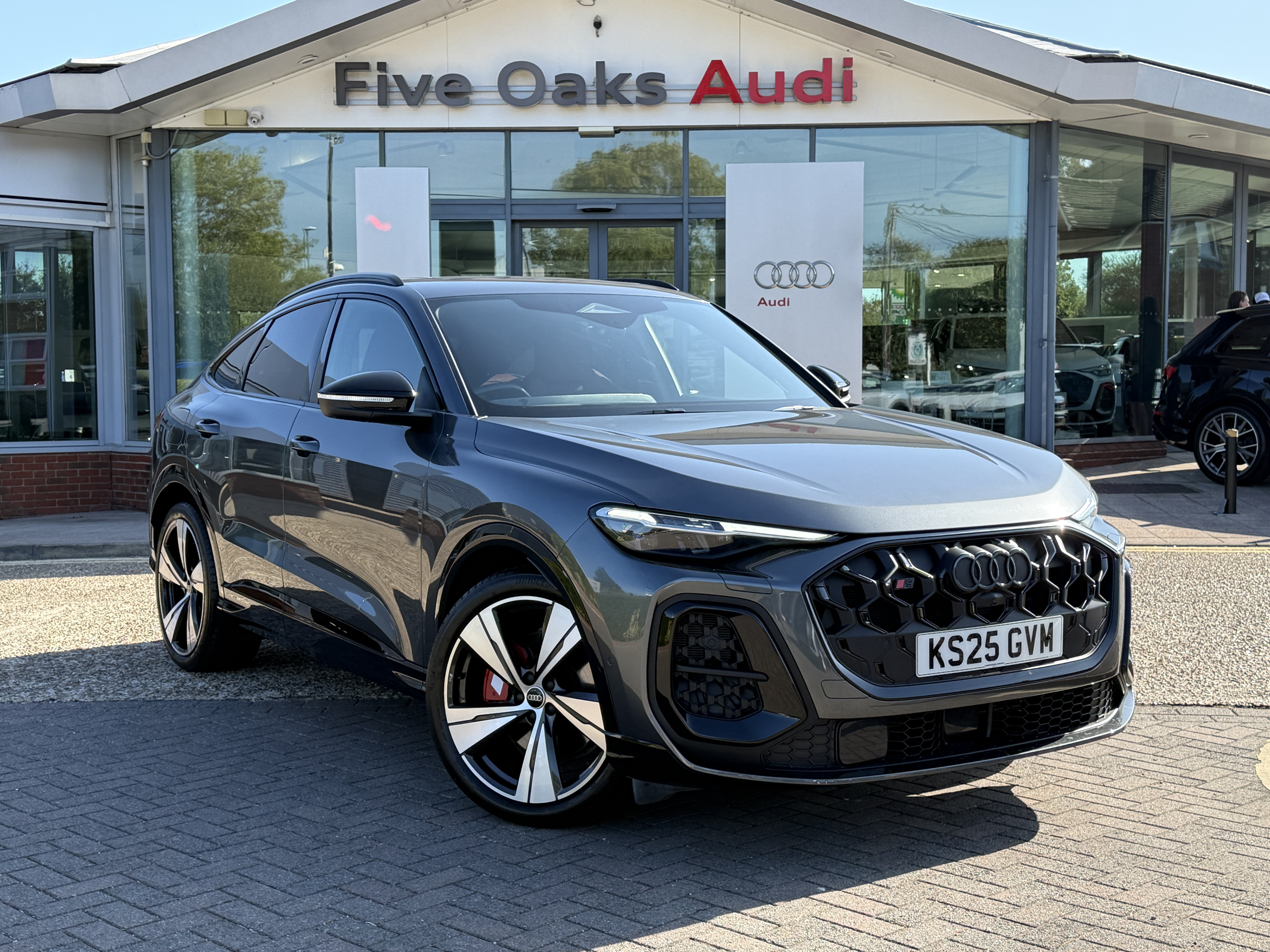 Main listing image - Audi Q5