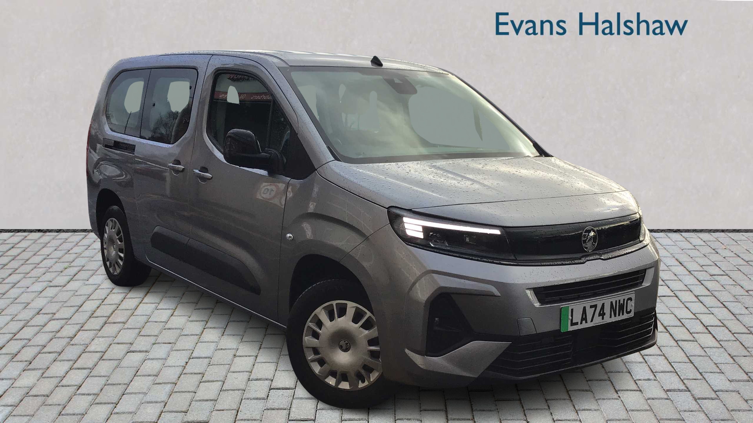 Main listing image - Vauxhall Combo Life-e