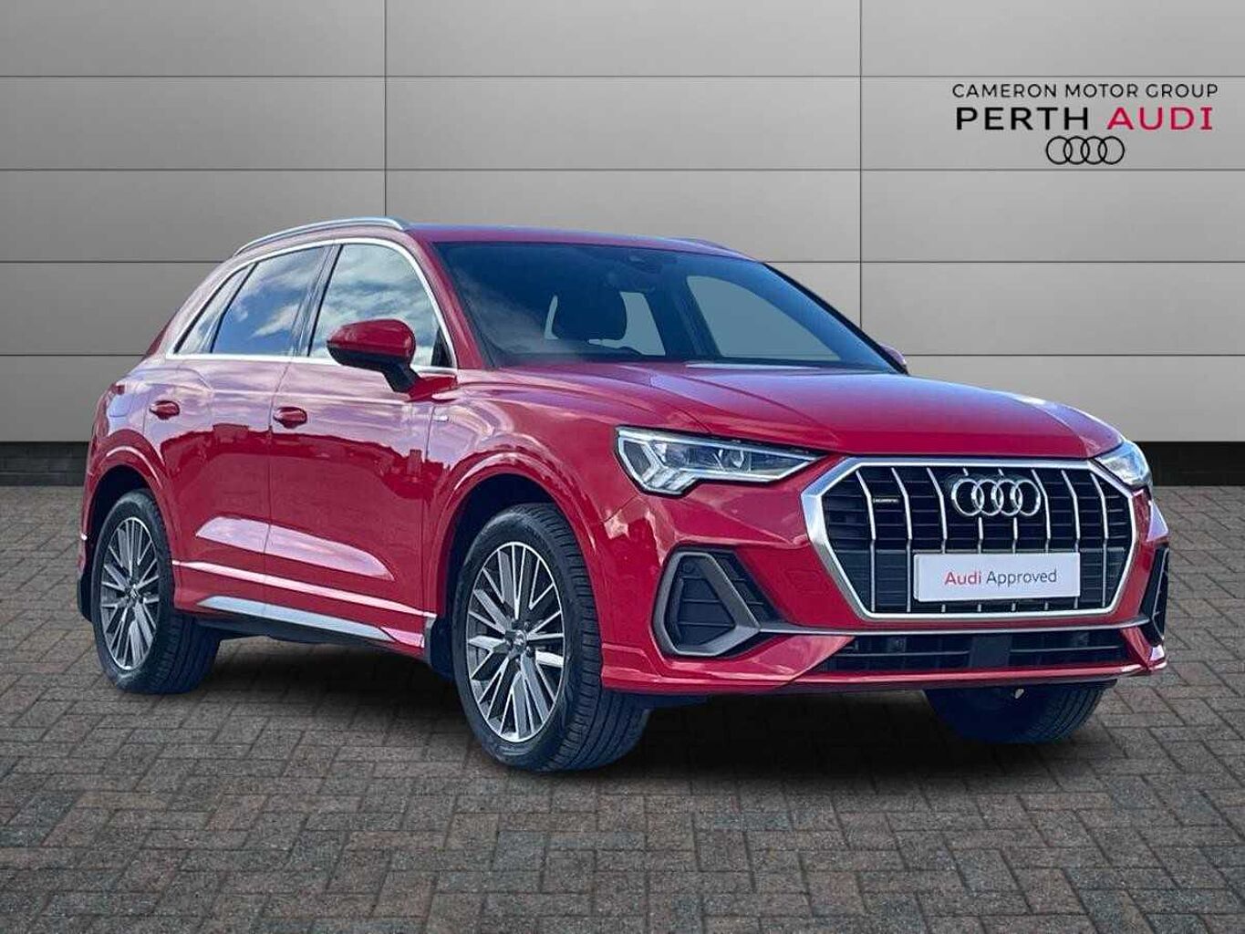 Main listing image - Audi Q3