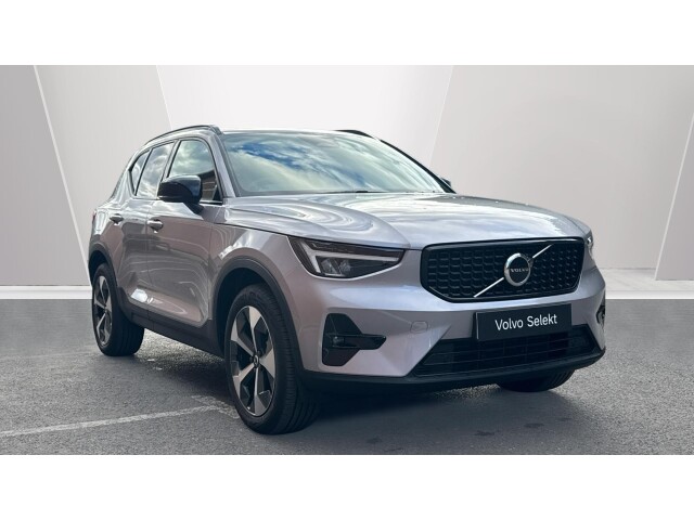 Main listing image - Volvo XC40