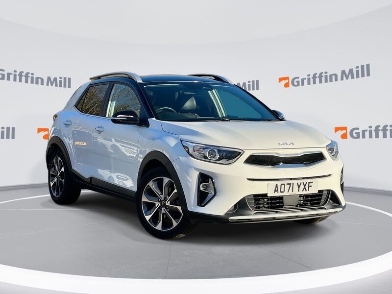 Main listing image - Kia Stonic