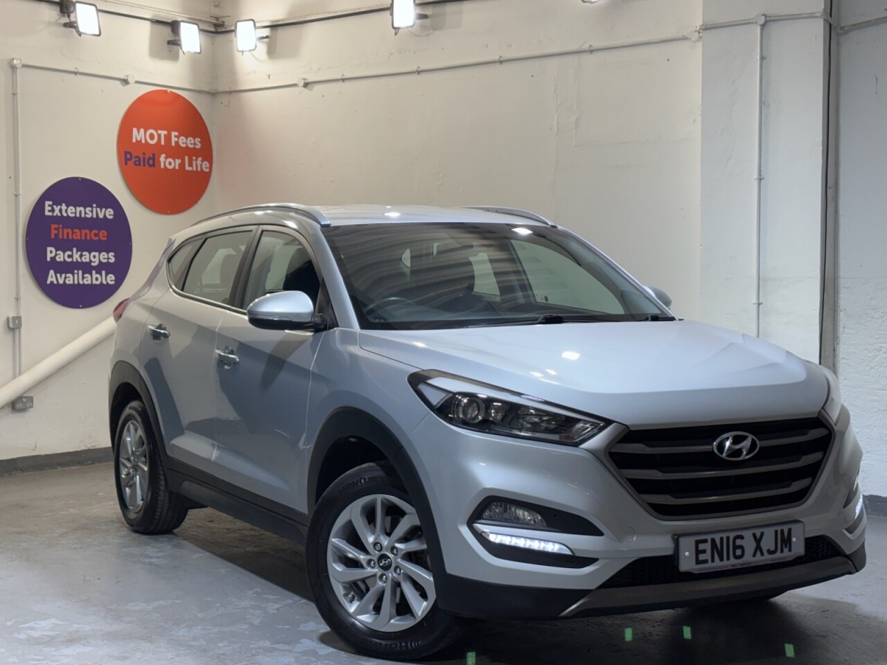 Main listing image - Hyundai Tucson