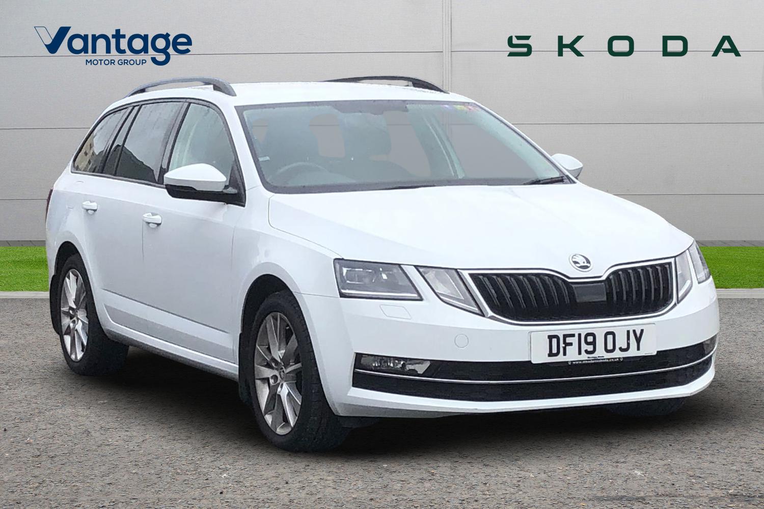 Main listing image - Skoda Octavia Estate