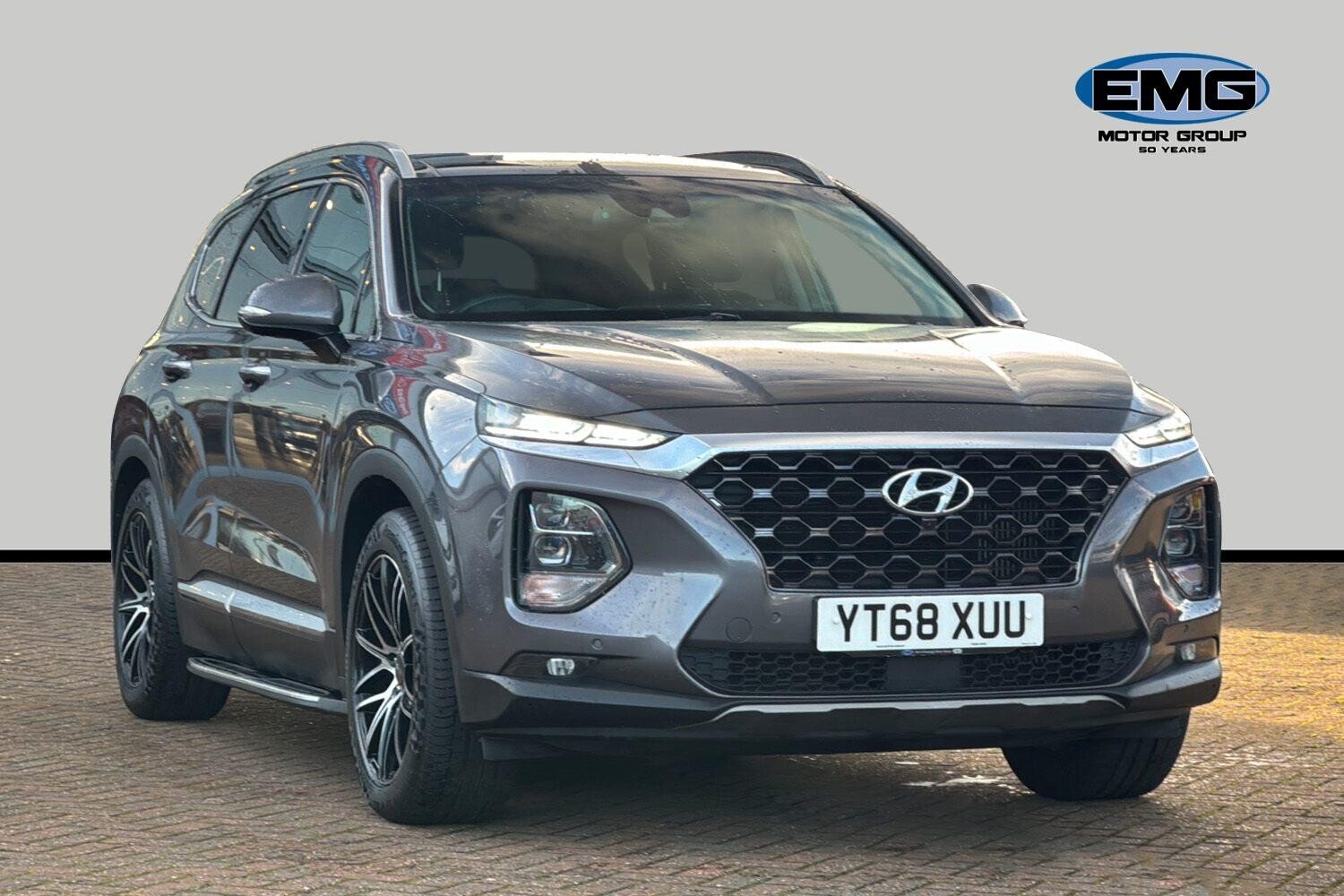 Main listing image - Hyundai Santa Fe