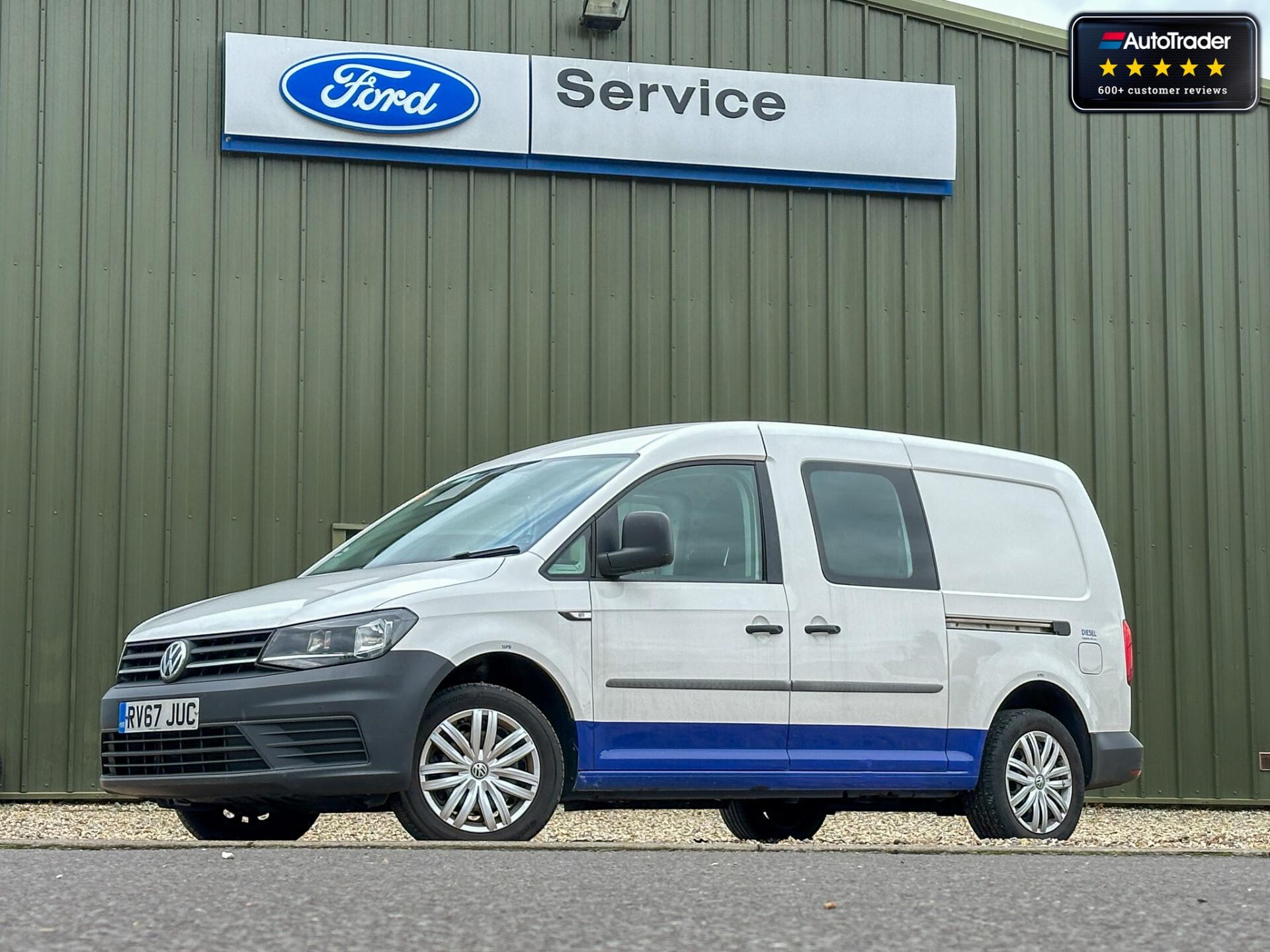 Main listing image - Volkswagen Caddy Maxi