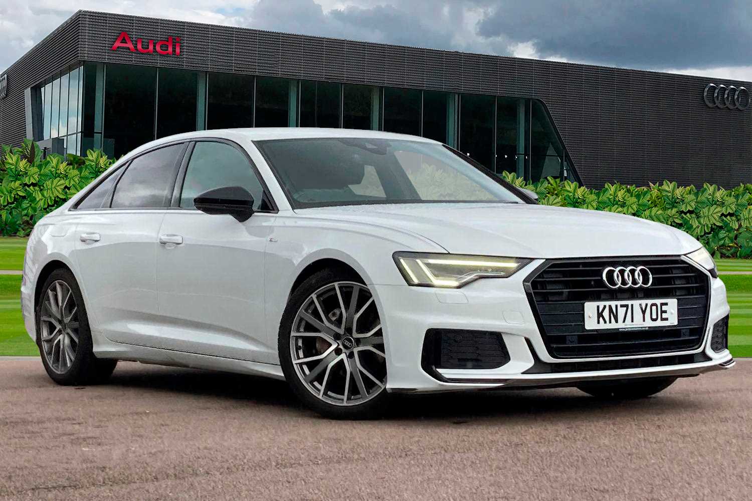 Main listing image - Audi A6