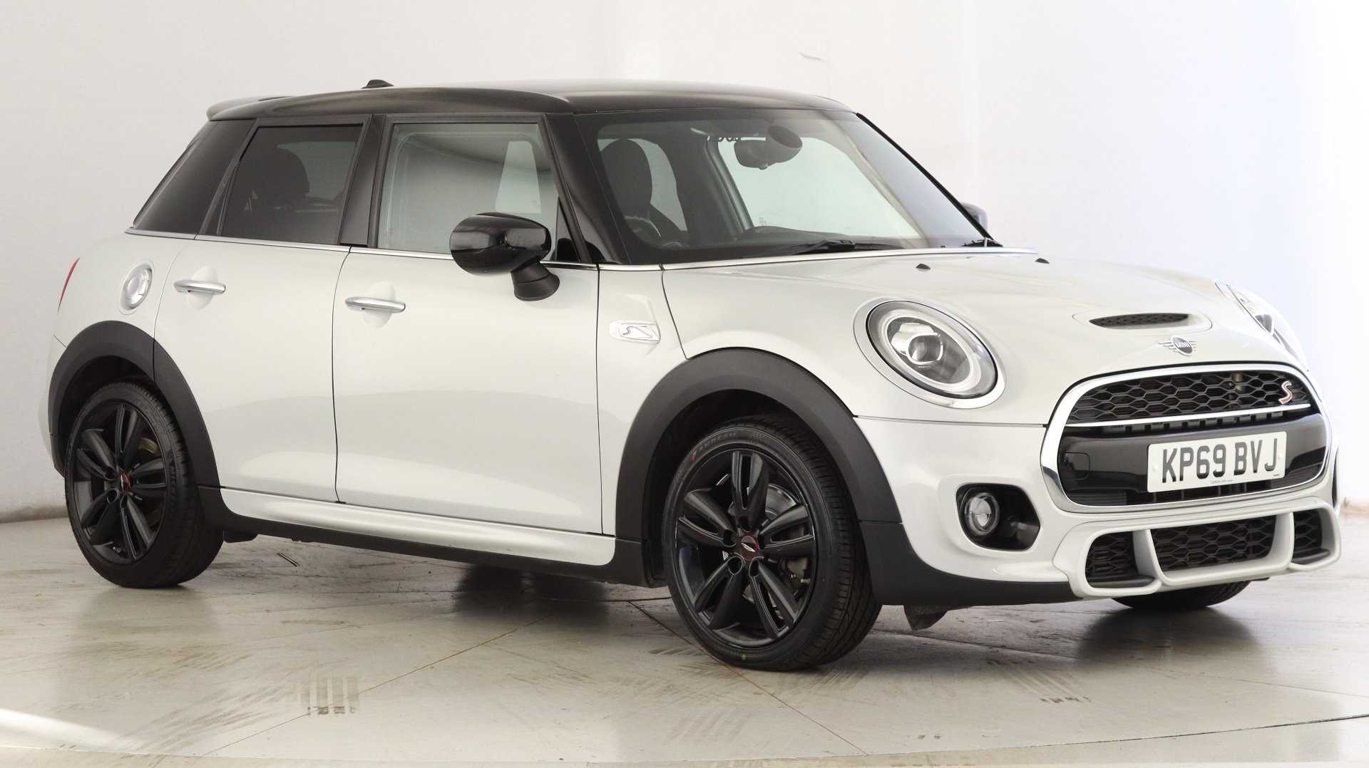 Main listing image - MINI Hatchback 5dr