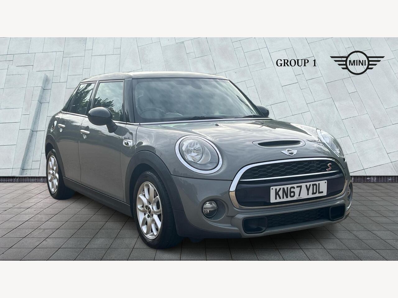 Main listing image - MINI Hatchback
