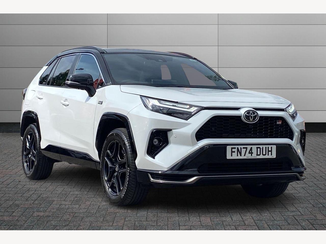 Main listing image - Toyota RAV4