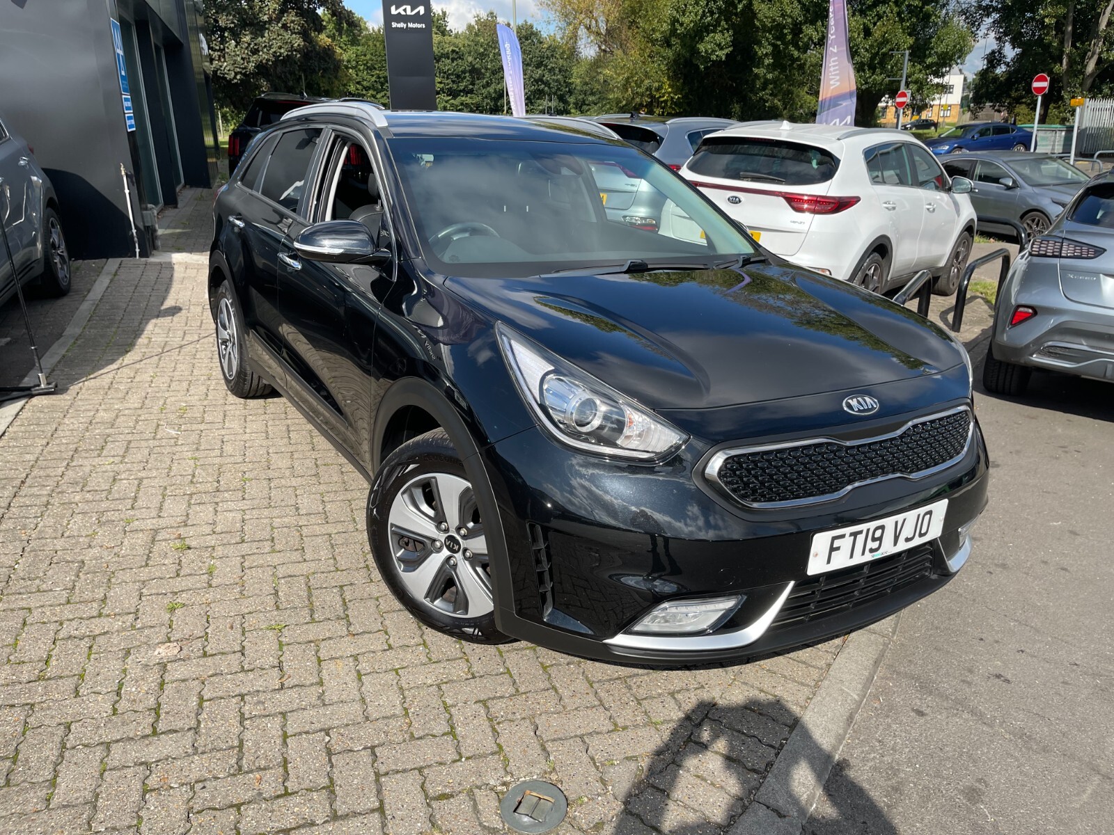 Main listing image - Kia Niro