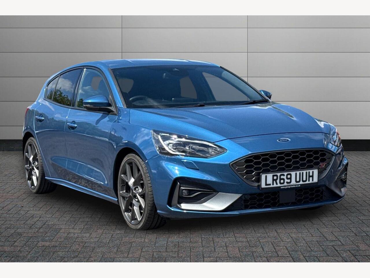 Main listing image - Ford Focus ST