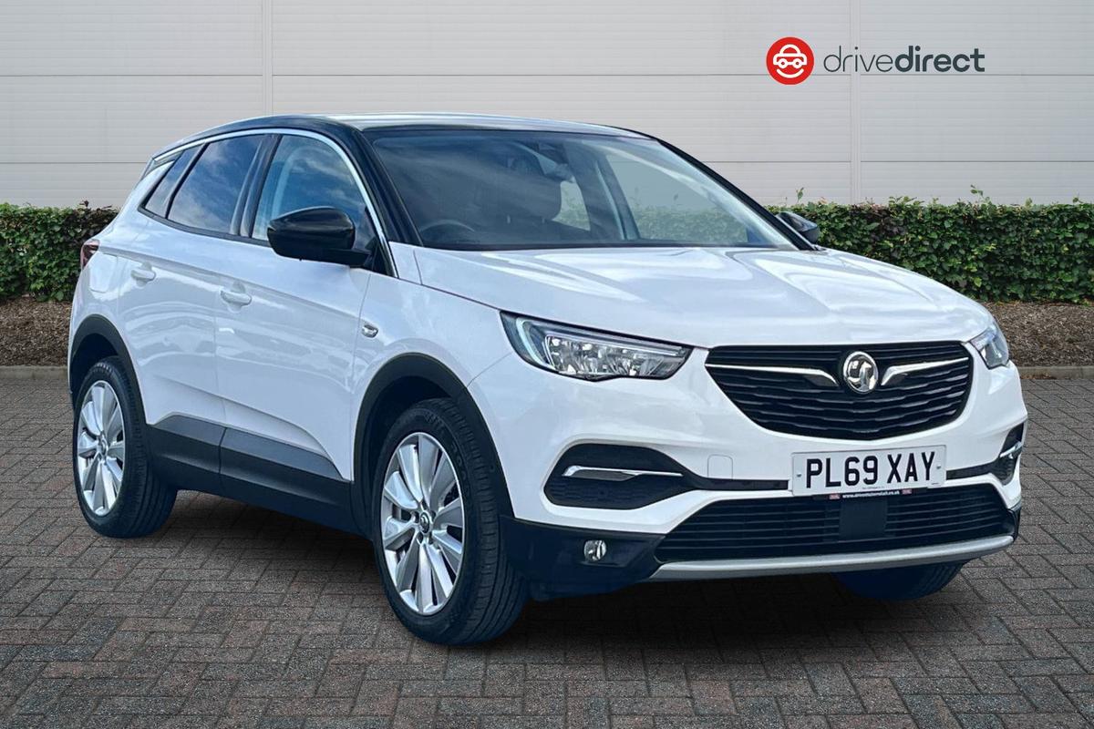 Main listing image - Vauxhall Grandland X