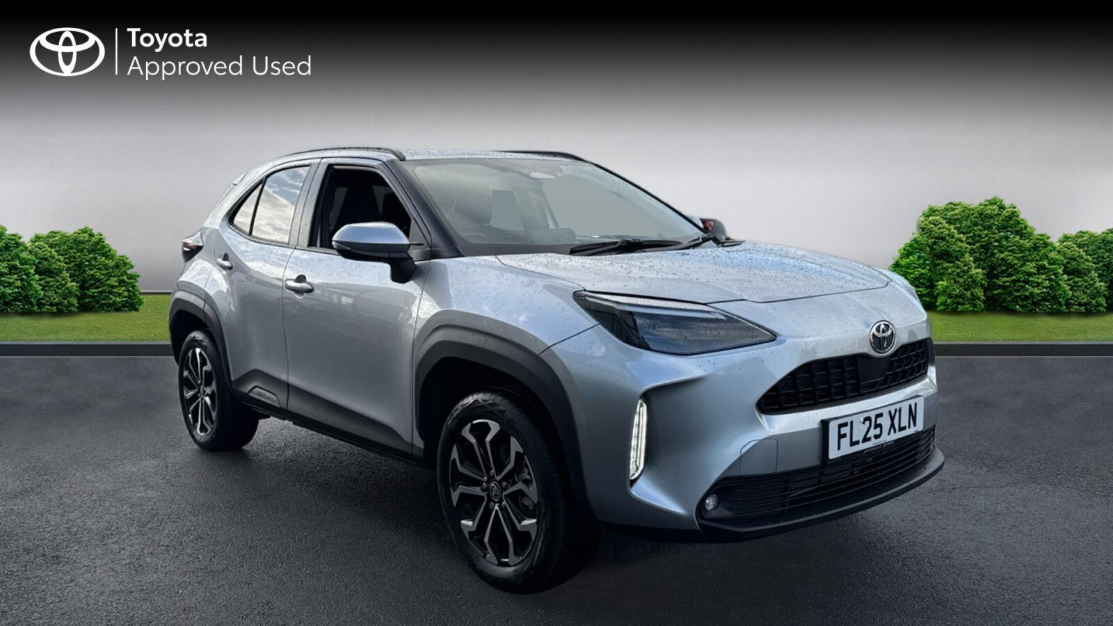 Main listing image - Toyota Yaris Cross