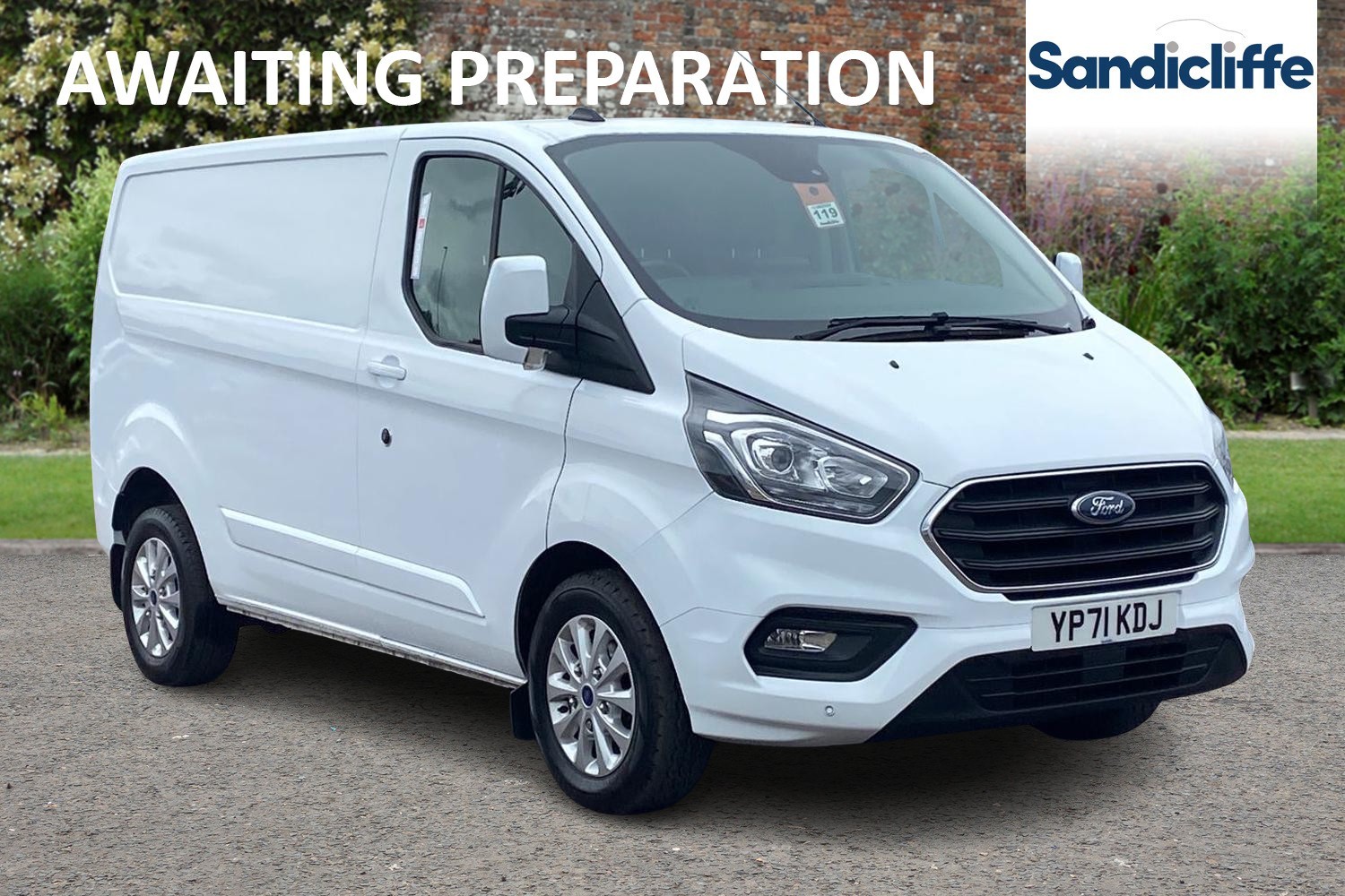 Main listing image - Ford Transit Custom