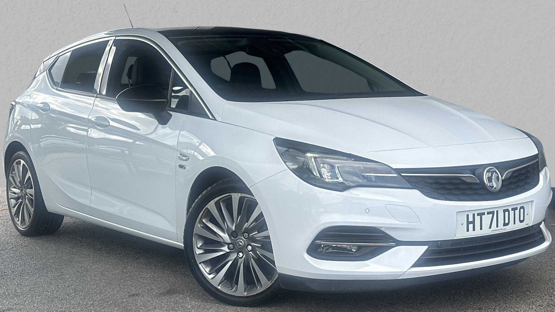 Main listing image - Vauxhall Astra