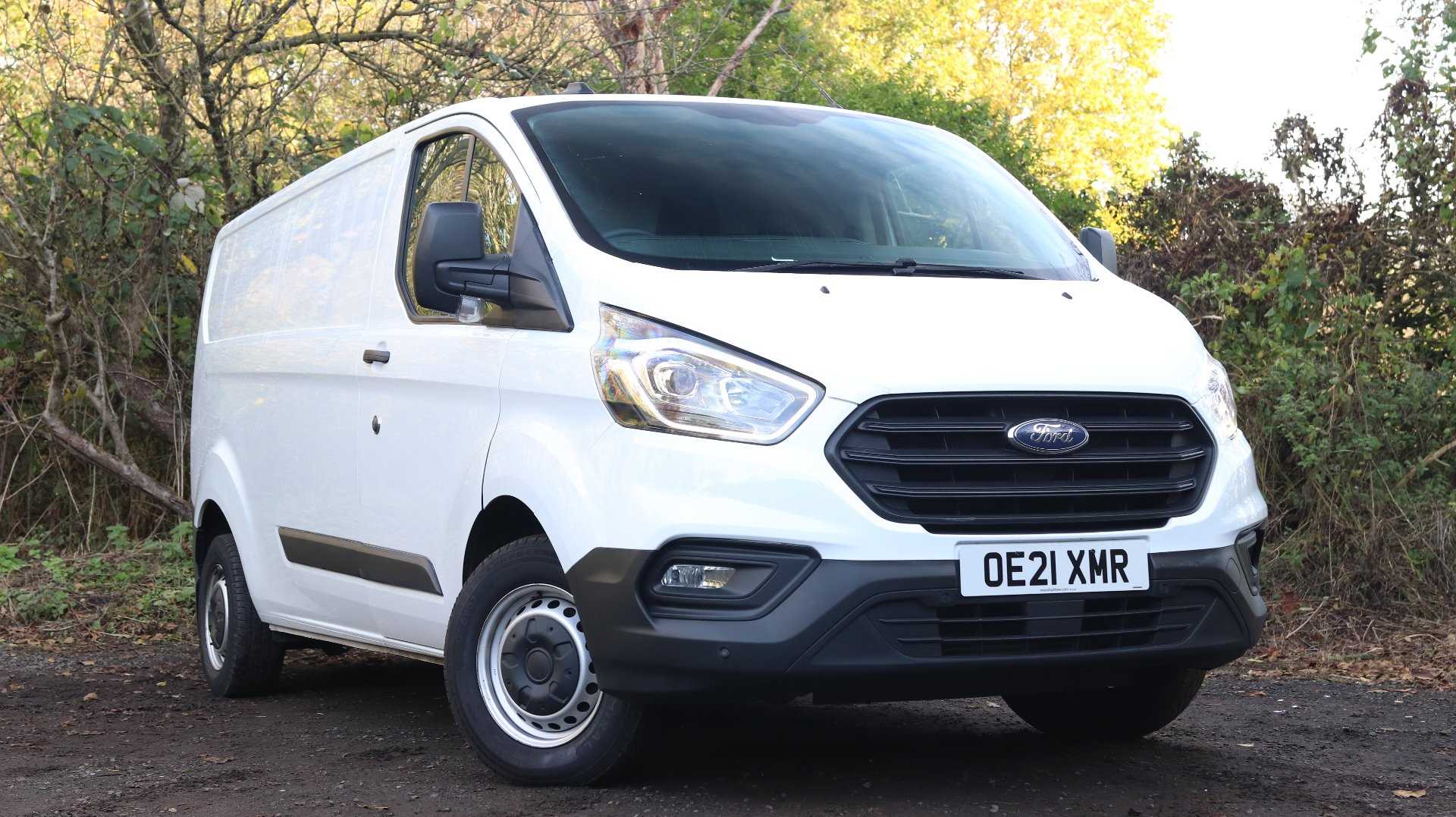 Main listing image - Ford Transit Custom