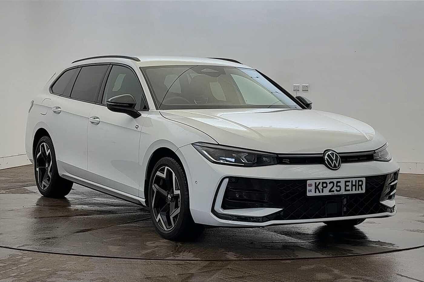 Main listing image - Volkswagen Passat Estate