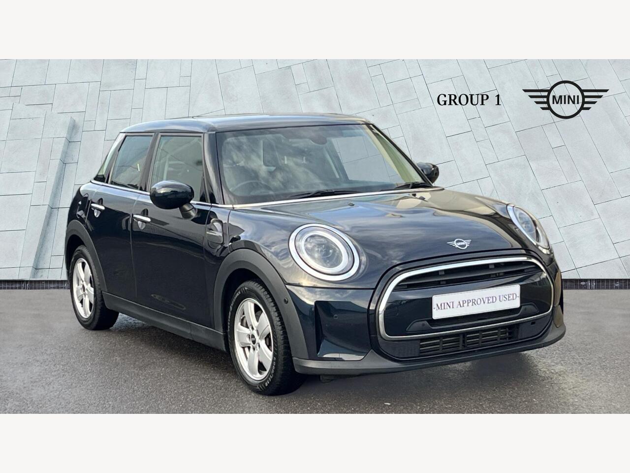 Main listing image - MINI Hatchback 5dr