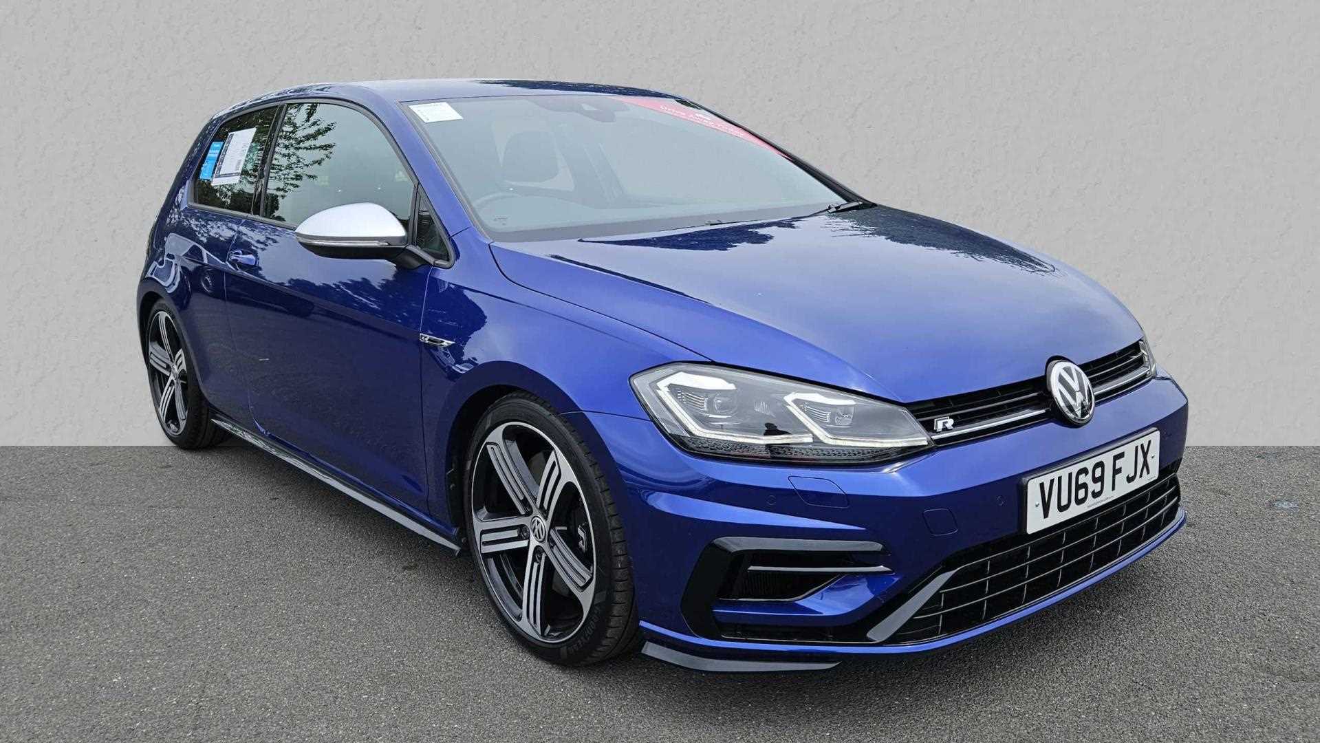 Main listing image - Volkswagen Golf R