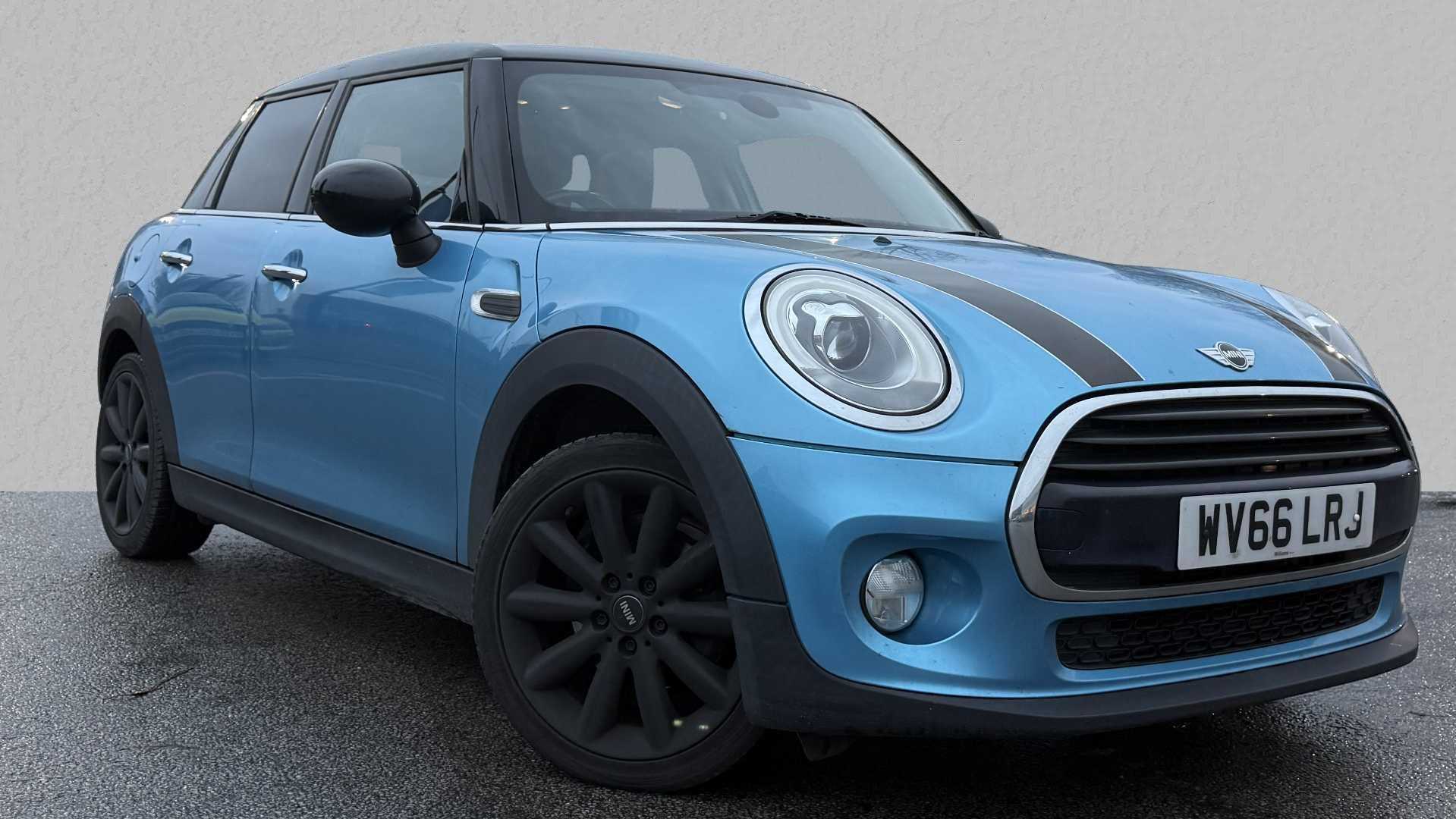 Main listing image - MINI Hatchback 5dr