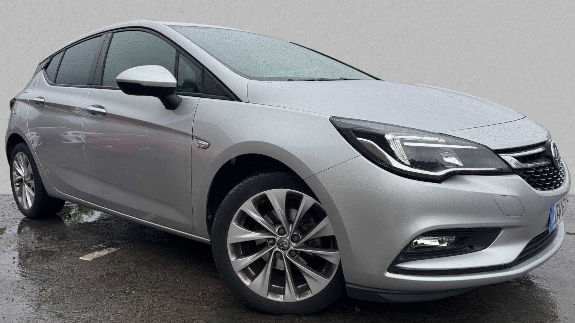 Main listing image - Vauxhall Astra