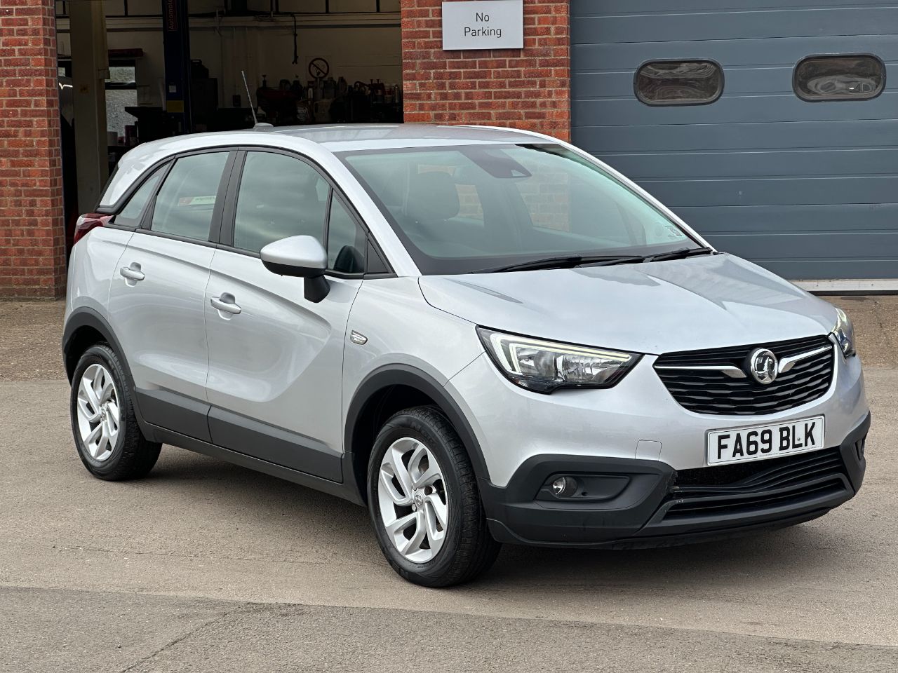 Main listing image - Vauxhall Crossland X