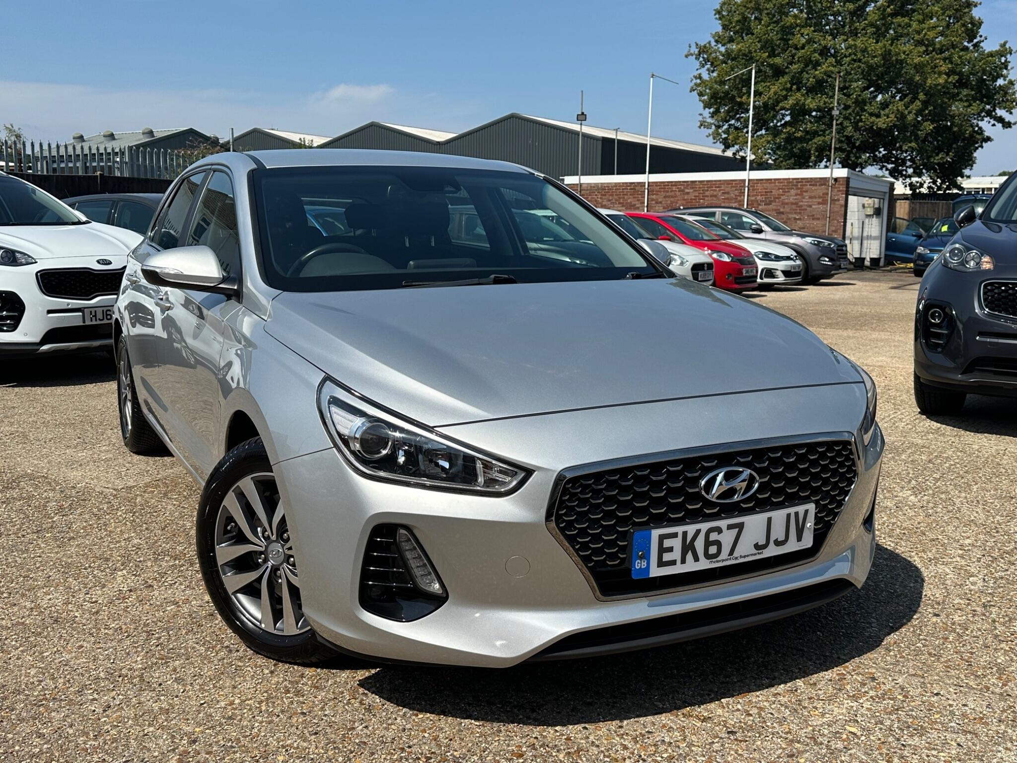 Main listing image - Hyundai i30