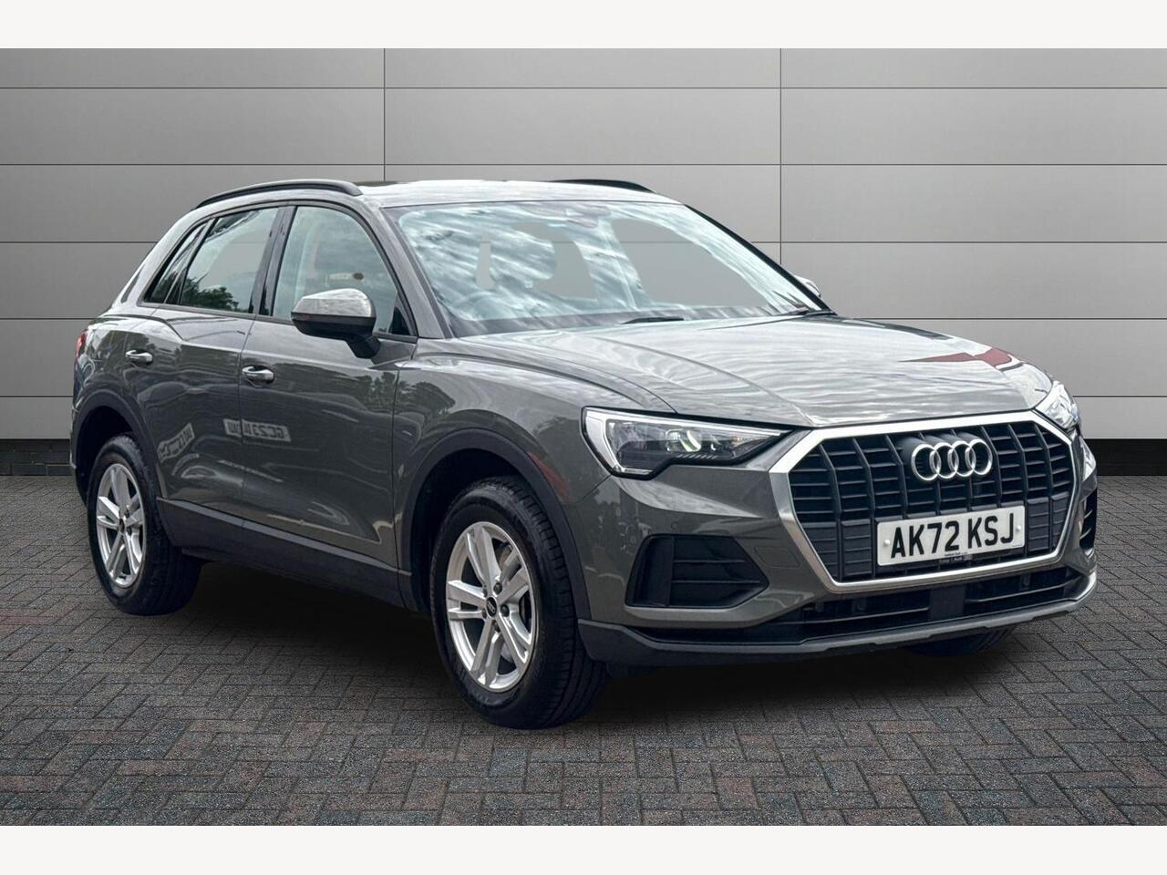Main listing image - Audi Q3