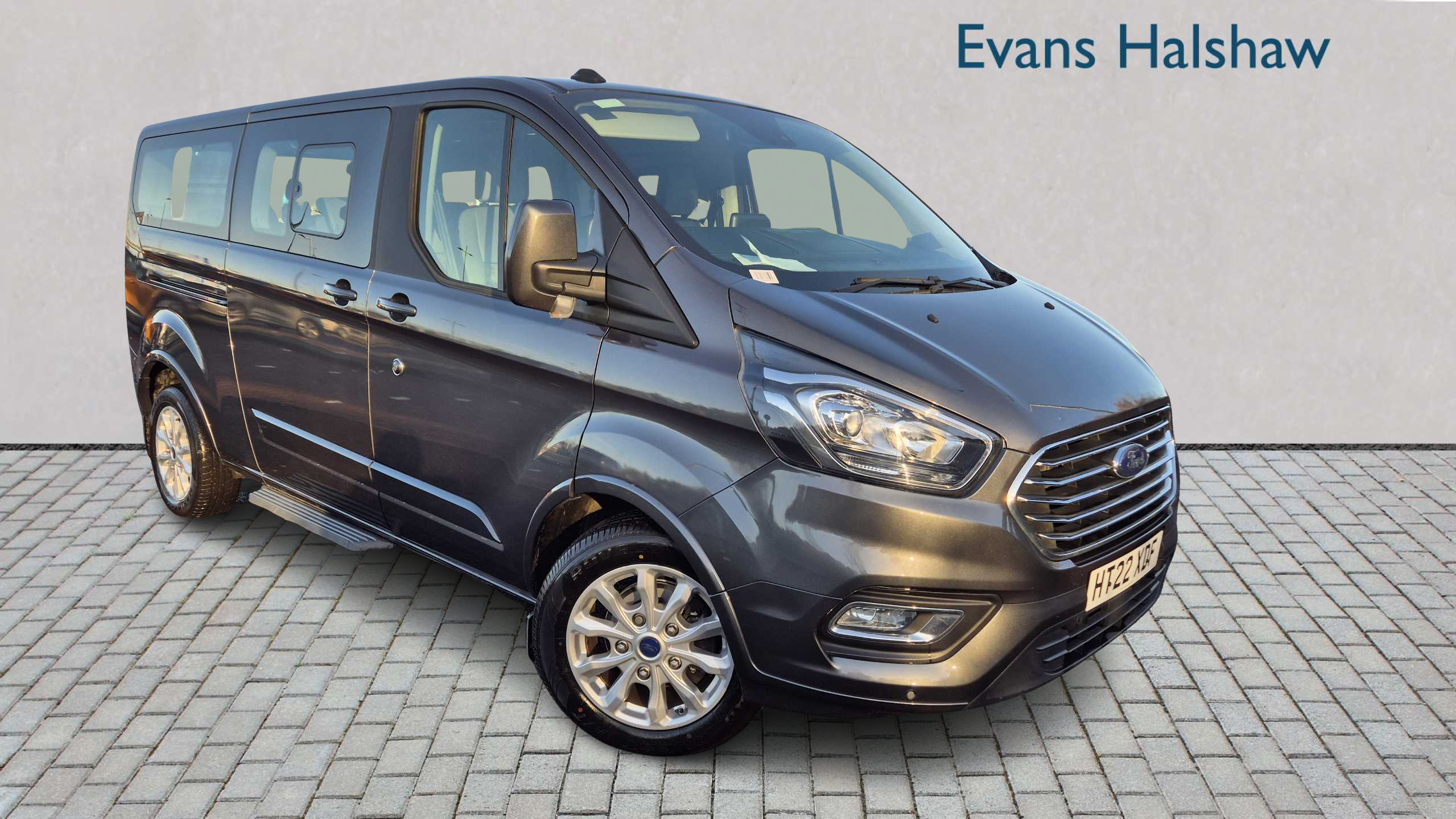 Main listing image - Ford Tourneo Custom