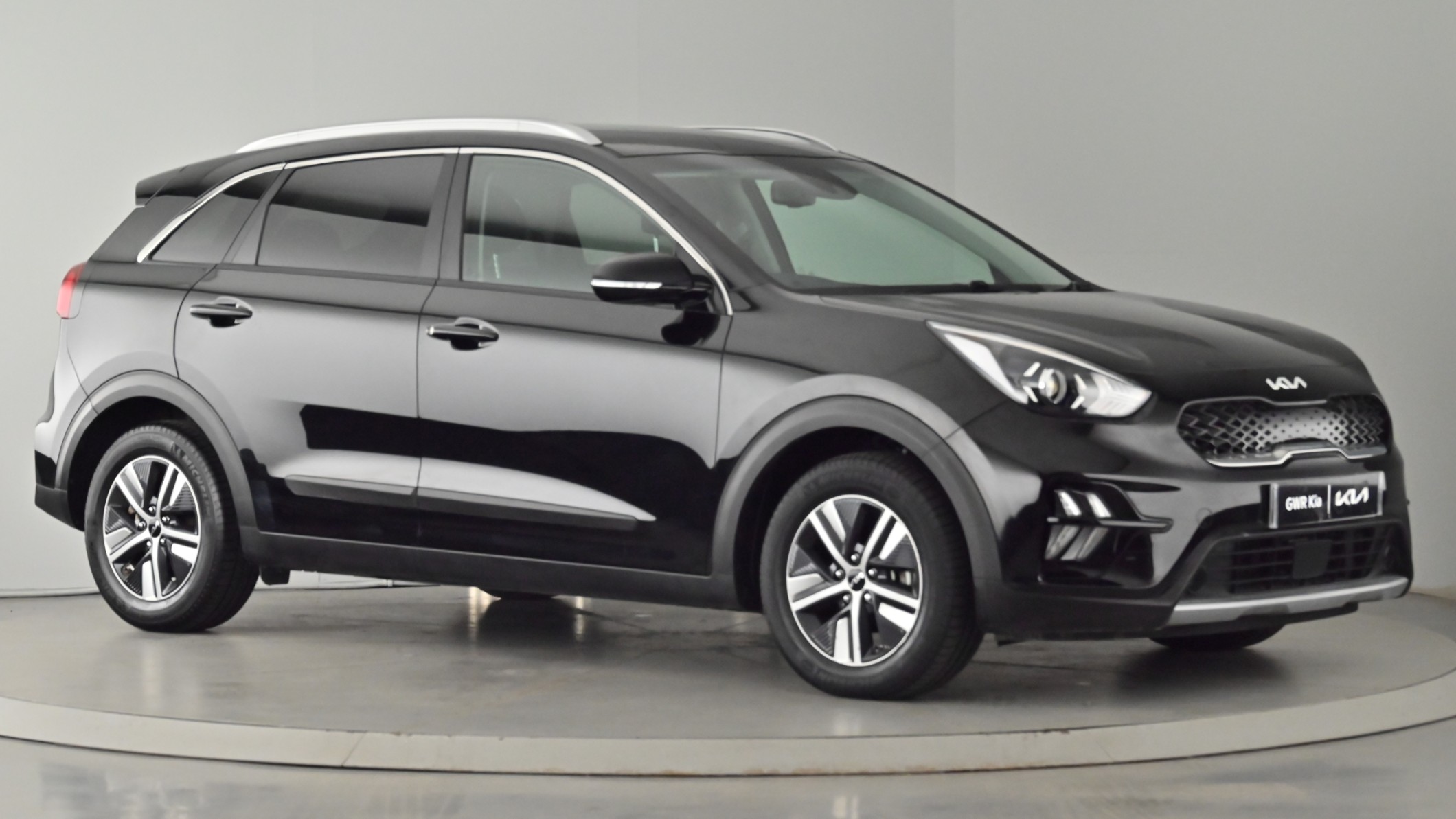 Main listing image - Kia Niro