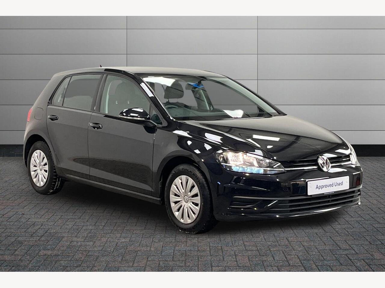 Main listing image - Volkswagen Golf